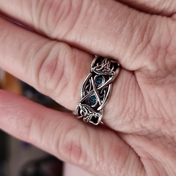 Celtic Blue Rhinestone Ring Wolf Pattern Double Wolf Rhinestone NWT - Picture 9 of 12